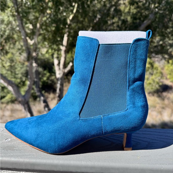 Juicy Couture blue mid ankle boots, Size 10. Never worn. - Picture 8 of 8